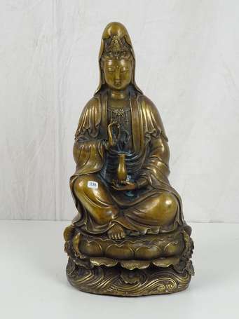 CHINE Guanyin sujet en bronze XXème H. 45 cm