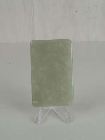 CHINE Pendentif en jade blanc H. 6 cm (petits 