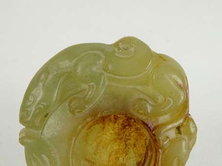 CHINE Peitit récipient en jade pour l'eau H. 5 cm