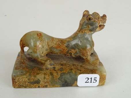 CHINE Sceau en népouite à décor d'animal H. 8 cm