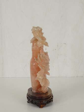 CHINE Vase aux fleurs quartz rose H.25 cm 