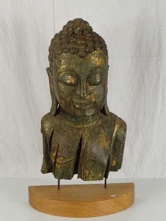 KHMER Buste en bois trace de dorures H. 73 cm