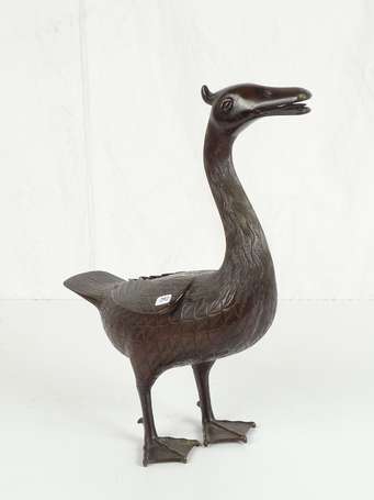 CHINE Oie en bronze H. 40 cm L. 35 cm