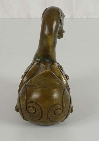 CHINE Canard en bronze marque apocryphe QIANLONG 