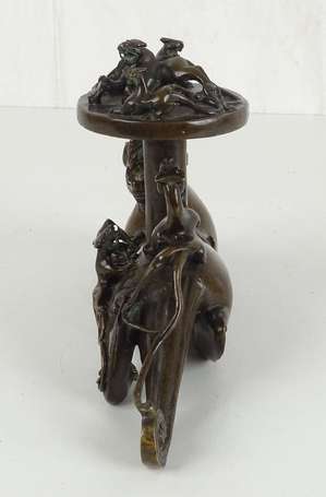 CHINE QING Chimère et ses sept petits Bronze H. 18