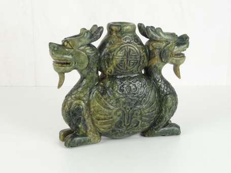 CHINE Vase double gourde accosté de deux dragons 