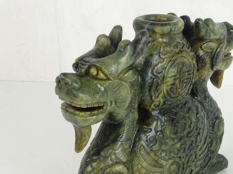 CHINE Vase double gourde accosté de deux dragons 