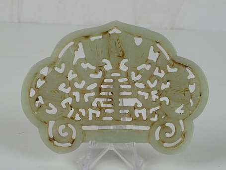 CHINE Plaque de forme RUYI en pierre, moderne, H. 