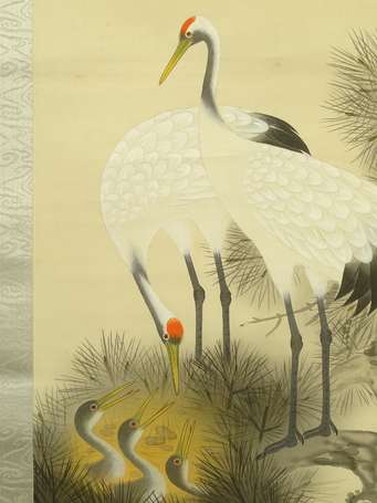 JAPON Grue et ses petits Kakemono H. 205 cm L. 55 