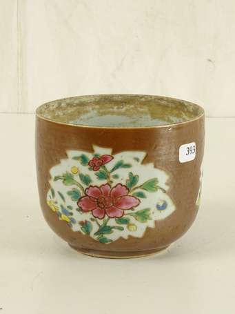 CHINE Petite porcelaine XVIIIème H. 10 cm (manque 