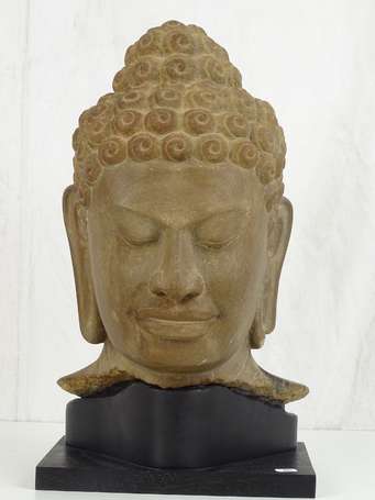 THAILANDE style DVARAVATITête de bouddha en grés 