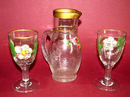 Pichet et ses deux verres. Verre translucide, 