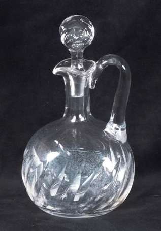 SAINT LOUIS - Carafe à décanter en cristal taillé,