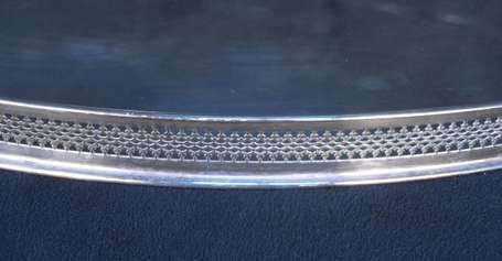 Grand plateau ovale en métal argenté - Lg: 45 cm