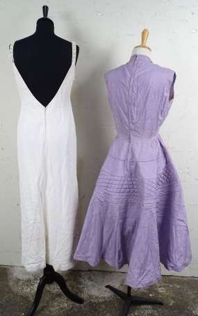 Lot de 2 robes vintage vers 1960, l'une mauve à 