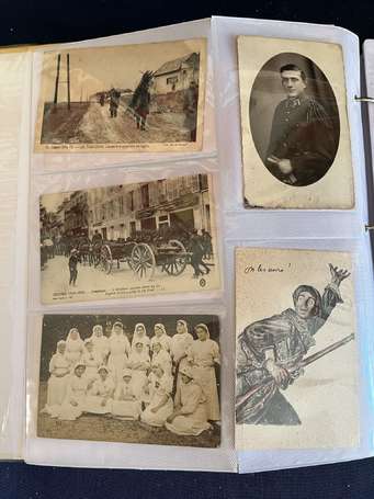 Militaria - Un album d'environ 400 CPA et cartes 