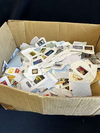 Carton de timbres oblitérés , à trier