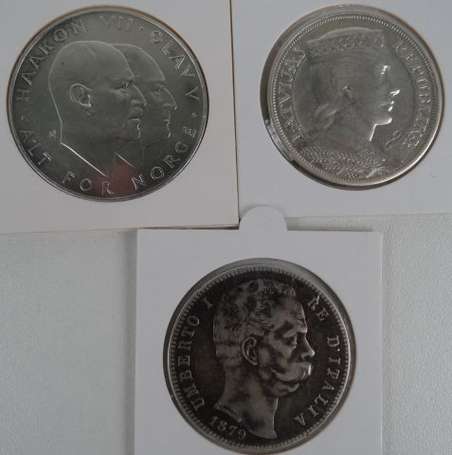 Lot de 5 pièces en argent diverses. Finlande 10 