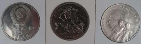 Russie - Angleterre - Inde. Lot de 3 monnaies. 