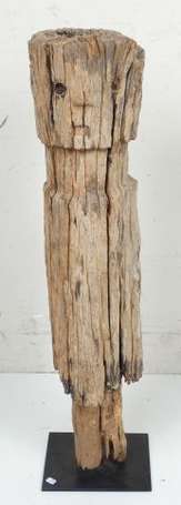 Ancien poteau rituel de village en bois lourd et 