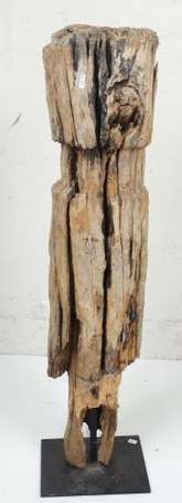 Ancien poteau rituel de village en bois lourd et 