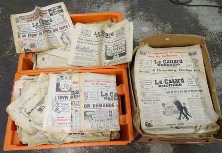 Le Canard Enchainé - plus de 250 numéros du 