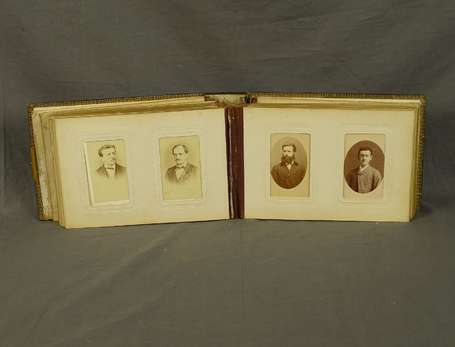 Album ancien d'environ 90 Photos CDV Cabinet - 