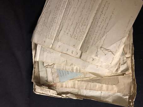 Vieux papiers - ensemble d'environ 50 manuscrits 