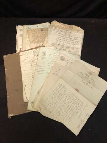 Vieux papiers - Ensemble de documents manuscrits 