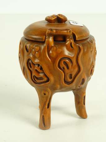CHINE Petite boîte tripode couverte de forme Ding 