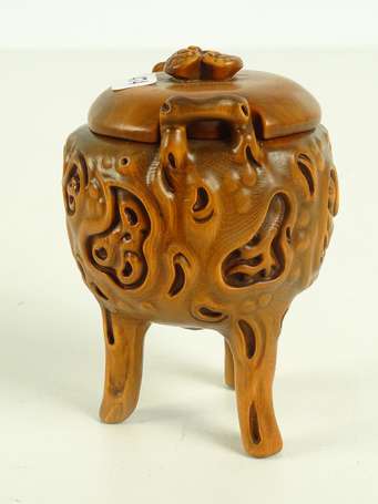 CHINE Petite boîte tripode couverte de forme Ding 