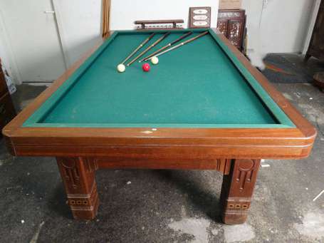 Billard Français en bois de placage de la Maison 