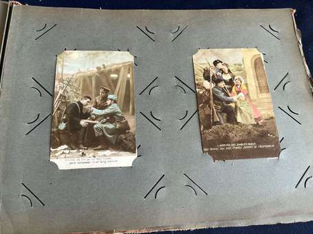 Thèmes - Militaria - Album d'environ 210 CPA 