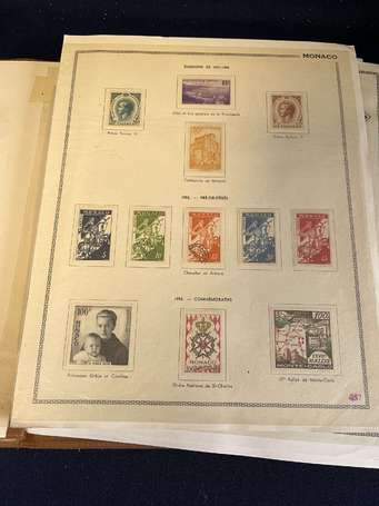 Monaco - Collection de timbres montés sur feuilles