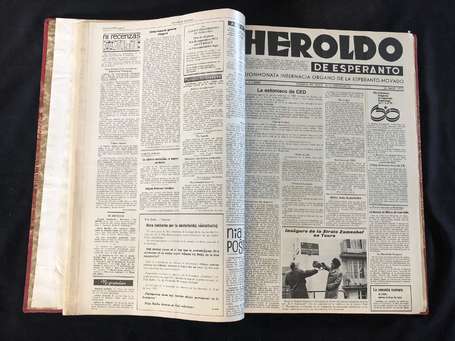 Espéranto - Un volume relié du journal « Heroldo »