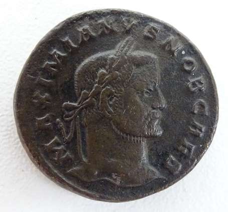 Empire romain - GALERE MAXIMIN. Follis ou Nummus. 