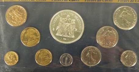 1977 Série fleur de coin 1 centime à 50 francs.