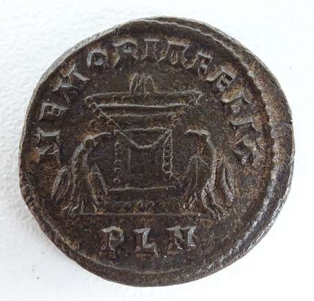 Monnaie romaine - CONSTANTIUS FOLLIS. Avers : 