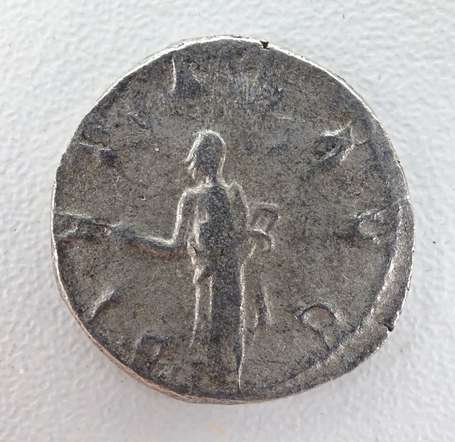 Monnaie romaine - Antoninien SALONINE. Avers : 