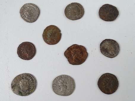 Lot de 10 monnaies romaines. Tous états VALERIEN 