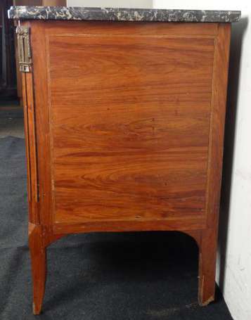 Commode en bois de placage et marqueterie de 