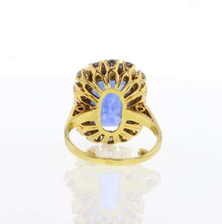 Importante bague marguerite en or jaune 18K 