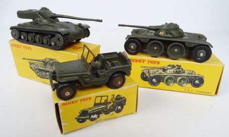 Dinky toys - Lot de trois véhicules militaires, 