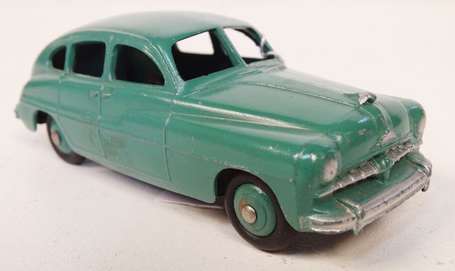 Dinky toys - Ford Vedette , vert,  très bel état 