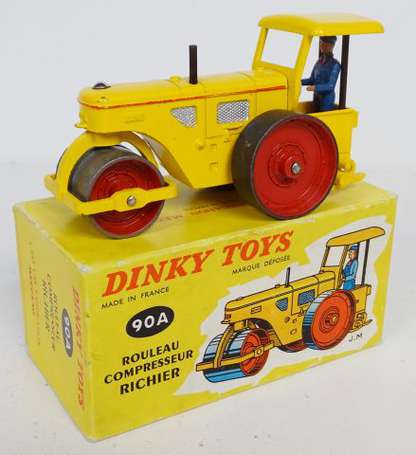 Dinky toys - Rouleau Richier , quatre légers 