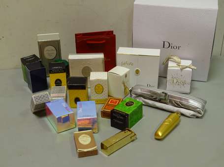 Lot de miniatures de parfum Christian Dior