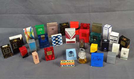 Divers parfumeurs : environ 30 miniatures en 