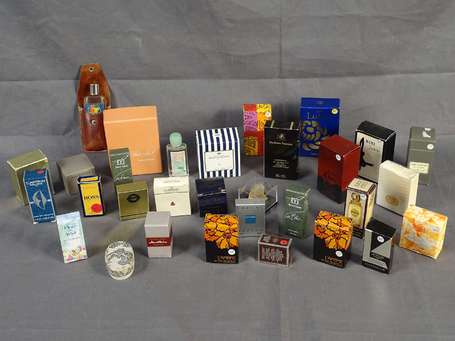 Divers parfumeurs : environ 30 miniatures en 