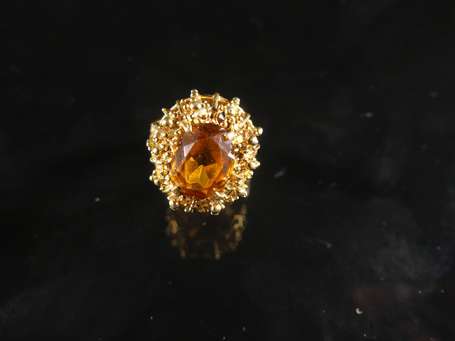 Bague en or jaune 18K (750°/00) sertie d'une 