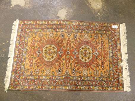 Tapis Derbent (chaine, trame et velours en laine) 